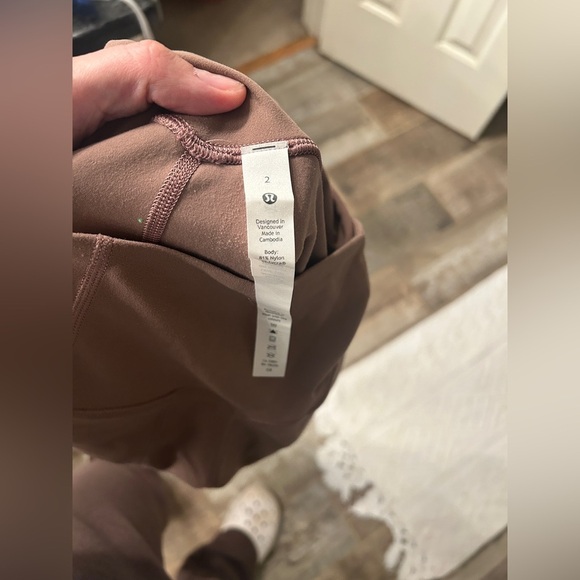 Lululemon Align™ Super-High-Rise Wide Leg Crop 23" in Cacao - Picture 7 of 7